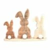 Houten Decoratie Konijnen - 3 Op Een Rij - 35x25 Cm -Puur Winkel houten decoratie konijnen 3 op een rij 35x25 cm